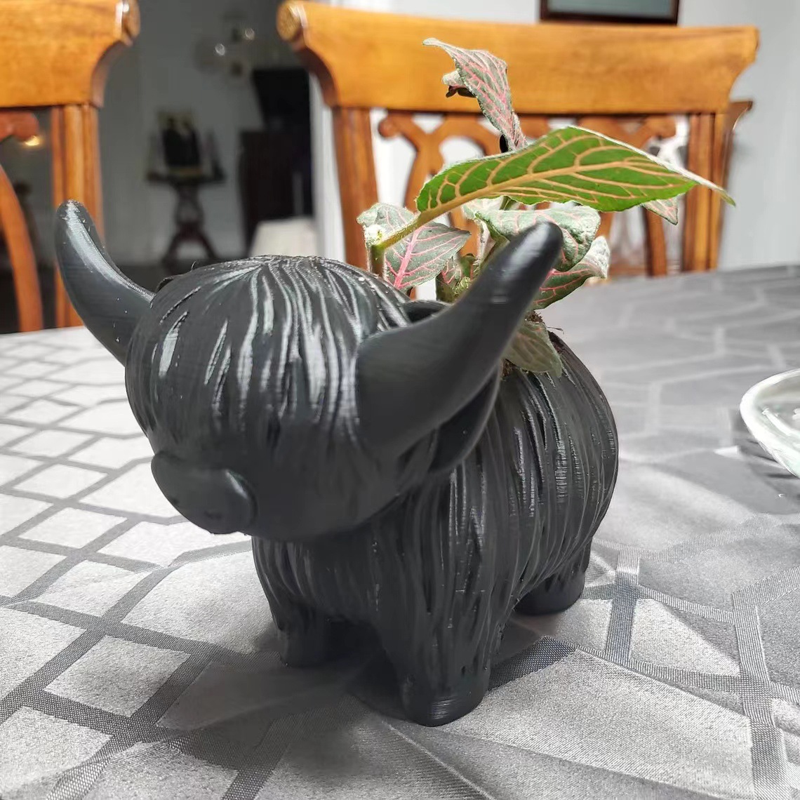 Highland Cow Resin Figurine -  - огляд і ціна Home Decor Garden Ideas