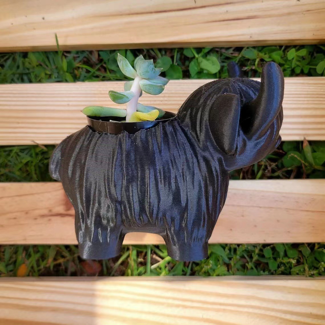 Highland Cow Resin Figurine -  - огляд і ціна Home Decor Garden Ideas